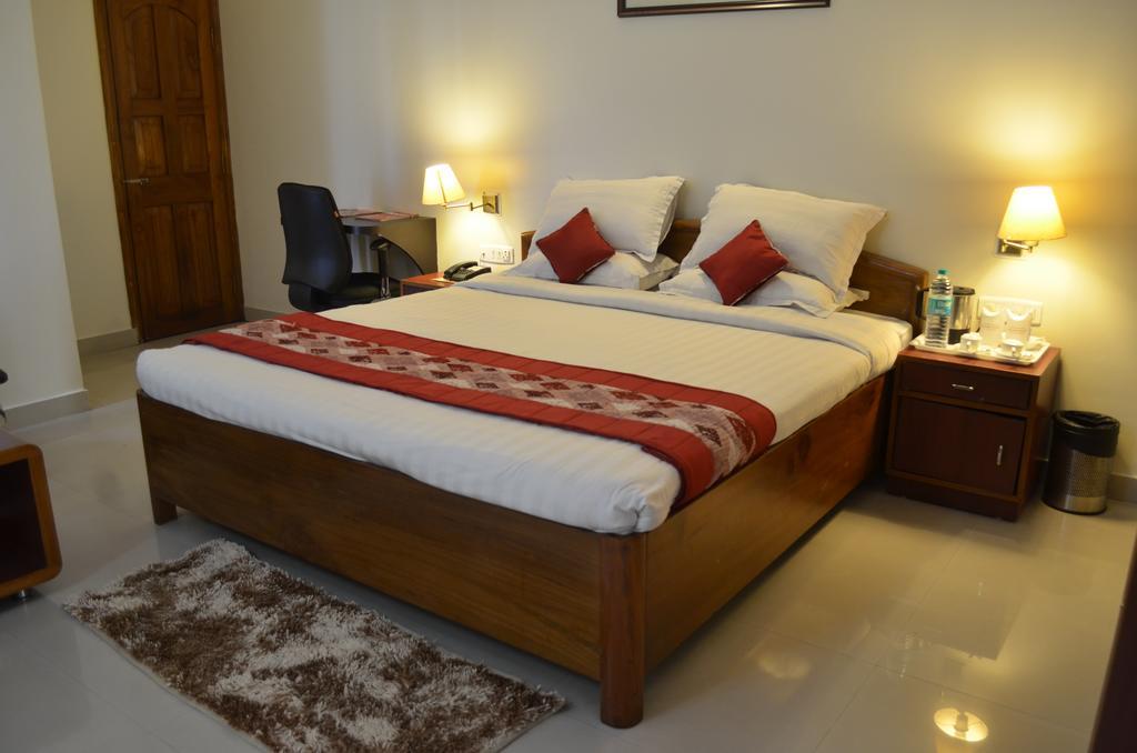 Hotel Rajdhani Regency Guwahati Rum bild